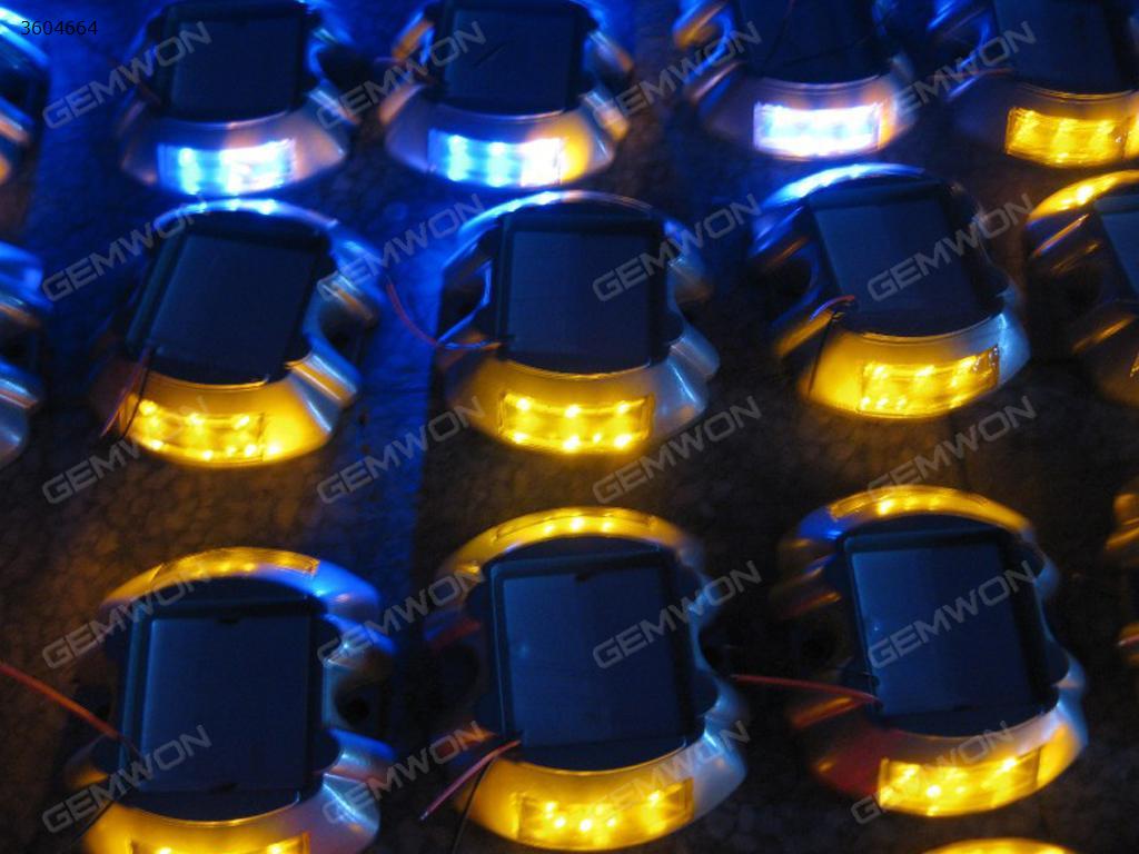 Solar Power LED Outdoor Road Stud Mountain Roads Aboard Parthway Garden Marker（yellow light） Other N/A