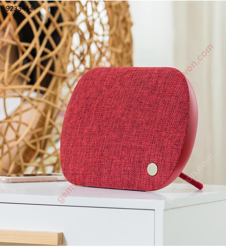 M19 Desktop Cloth Bluetooth speaker Simple music bass AUX connects TF card Bluetooth Speakers M19 Desktop Cloth Bluetooth speaker Simple music bass AUX connects TF card red